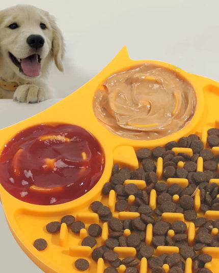 Slow Feeding Mat for Dogs & Cats, Slow Feeder Licking Pad with Non-Slip Design, Feeder Mat for Yogurt or Pea Nut Butter, Pet Food Mat with Suction Cup for Bathing, Grooming,And Nail Trimming